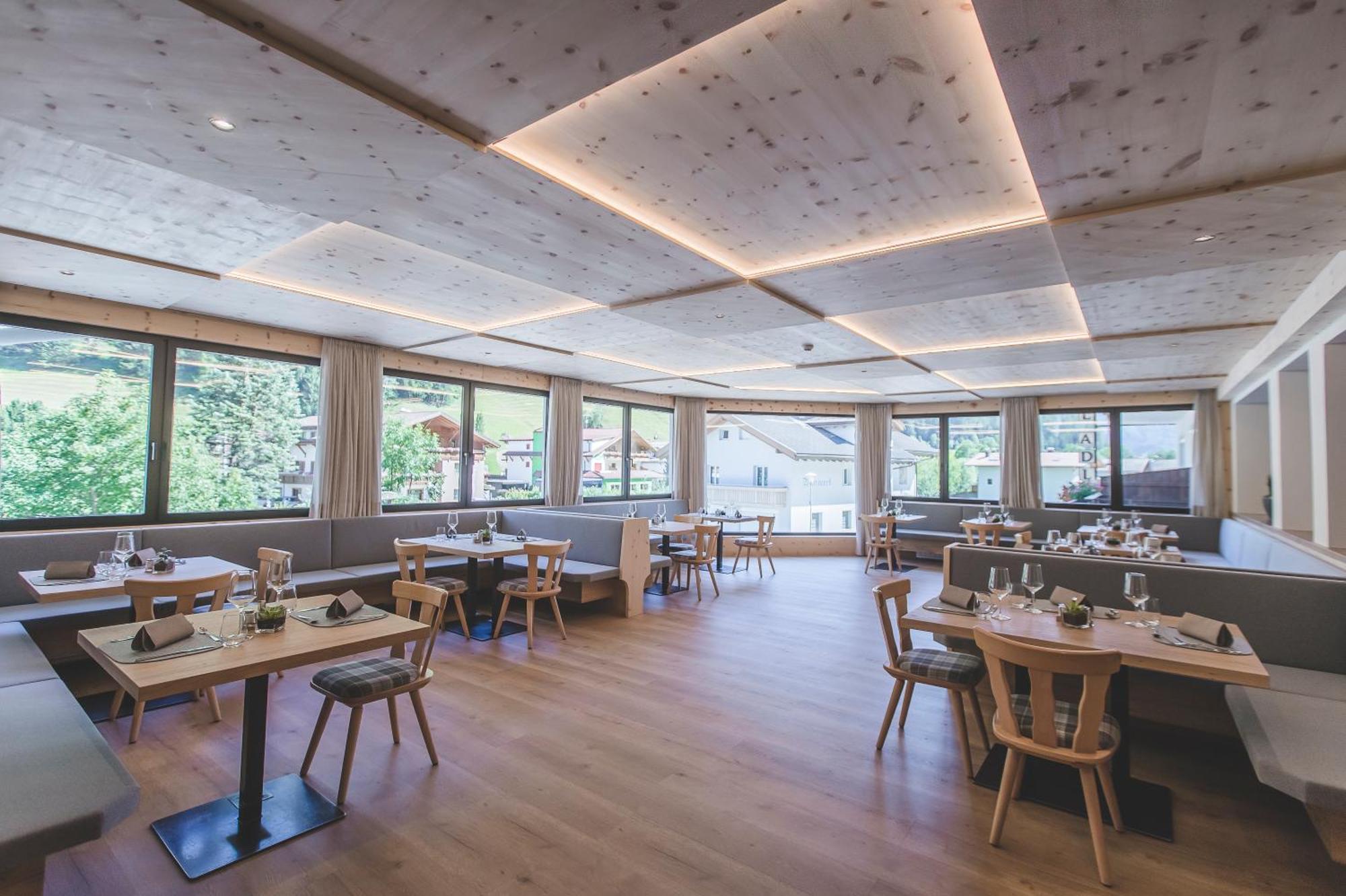 Hotel Adler Ahrntal 外观 照片